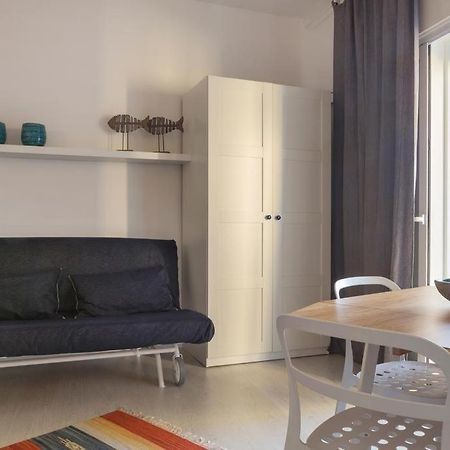 Casablu, Un Delizioso Bilocale Sulla Baia Di Naxos Giardini Naxos Exterior foto